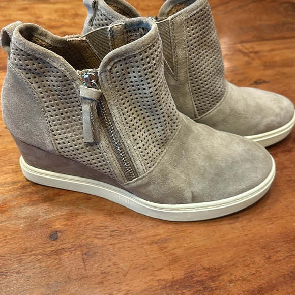Sofft wedge heal suede boots - Picture 6 of 8